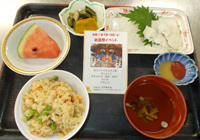 13日　祇園際イベント食　桜えびの炊き込みご飯・はもおとし・炊き合わせ・すいか・すまし汁